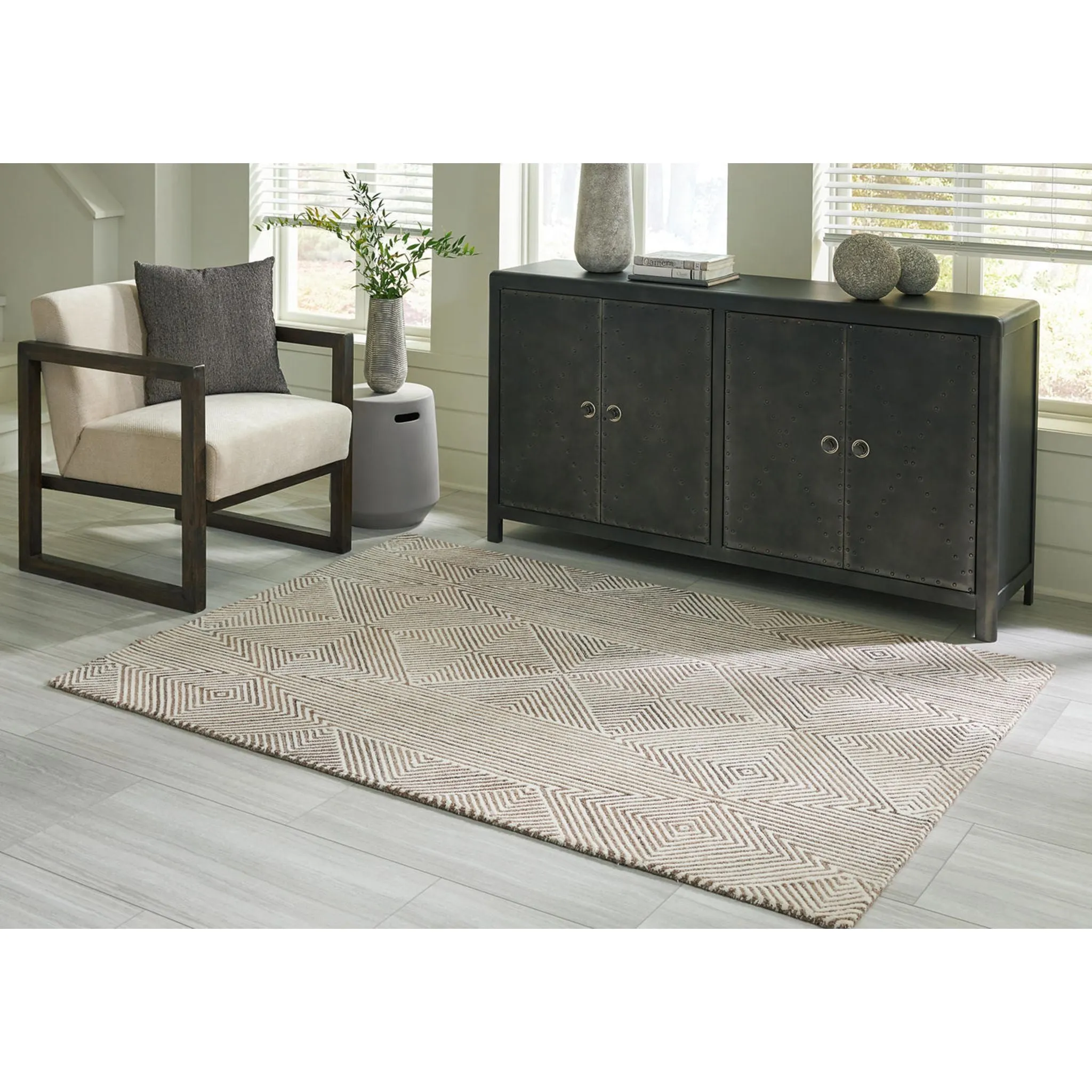 Jadott Area Rug