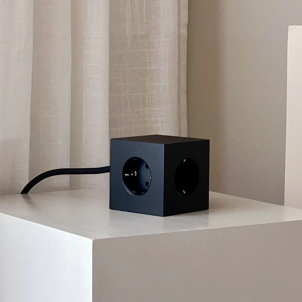 SQUARE 1 USB C MAGNET | STOCKHOLM BLACK